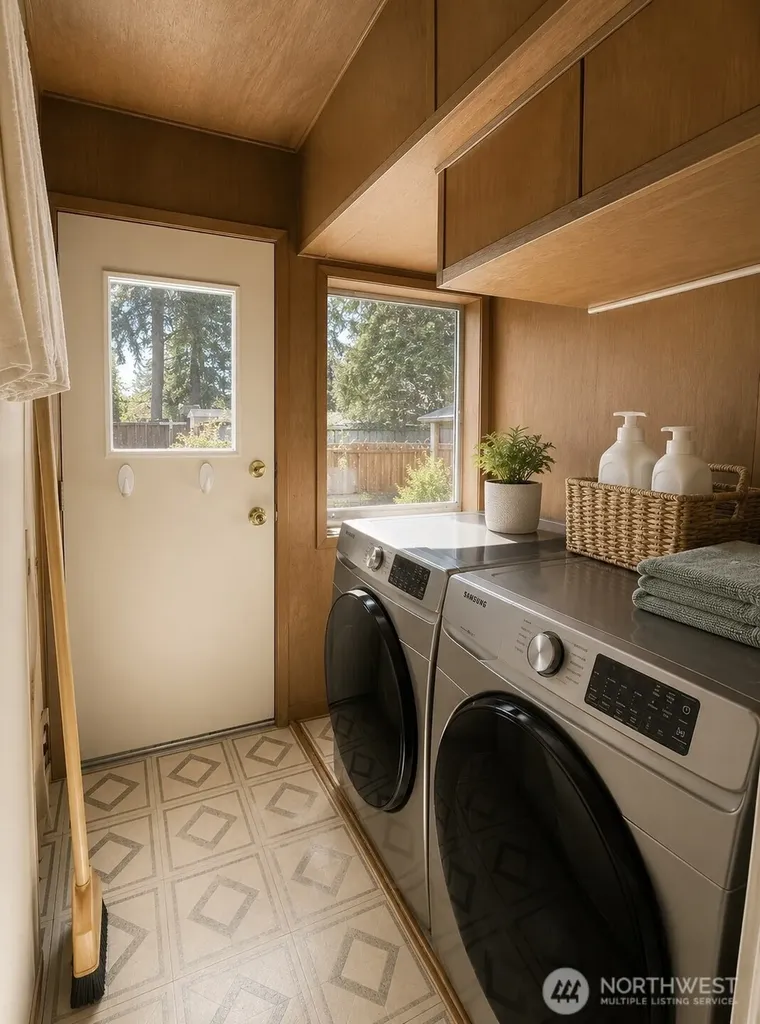 11545 N Park Avenue N Seattle WA 98133