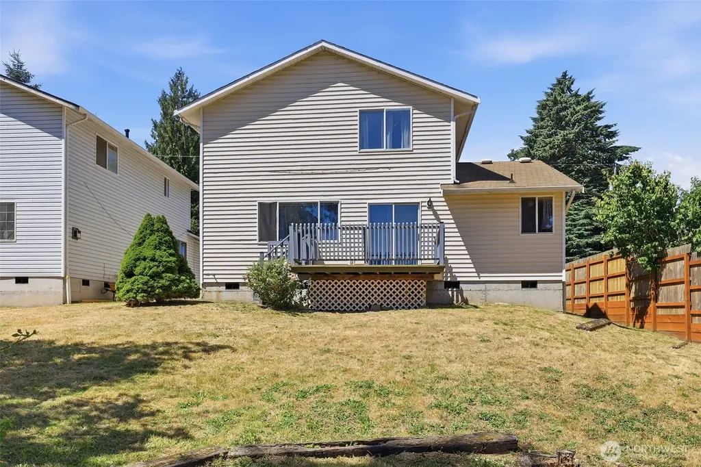 2513 58th Avenue NE Tacoma WA 98422