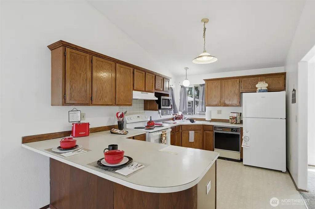 2513 58th Avenue NE Tacoma WA 98422