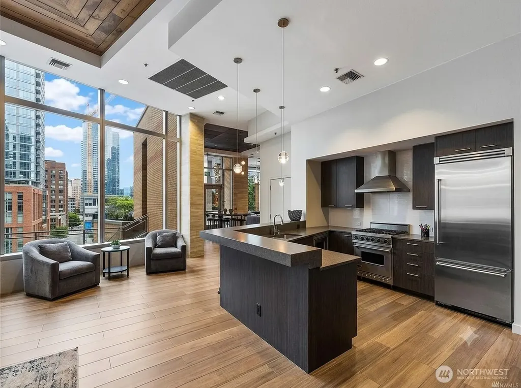 10650 NE 9th Place Bellevue WA 98004
