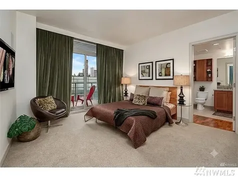 10650 NE 9th Place Bellevue WA 98004