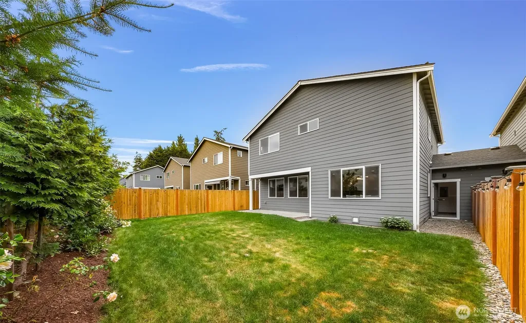 4211 142nd Street SE Snohomish WA 98296