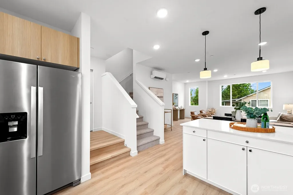 1421 SW 111th Lane Seattle WA 98146