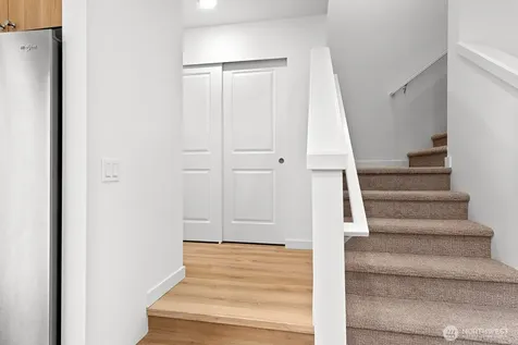 1421 SW 111th Lane Seattle WA 98146