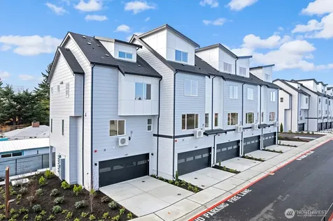 1421 SW 111th Lane Seattle WA 98146