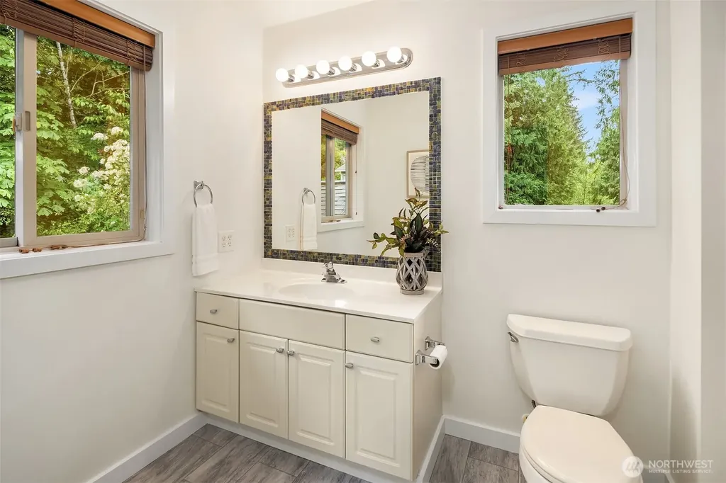 211 210th Avenue NE Sammamish WA 98074