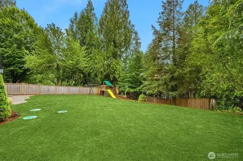 211 210th Avenue NE Sammamish WA 98074