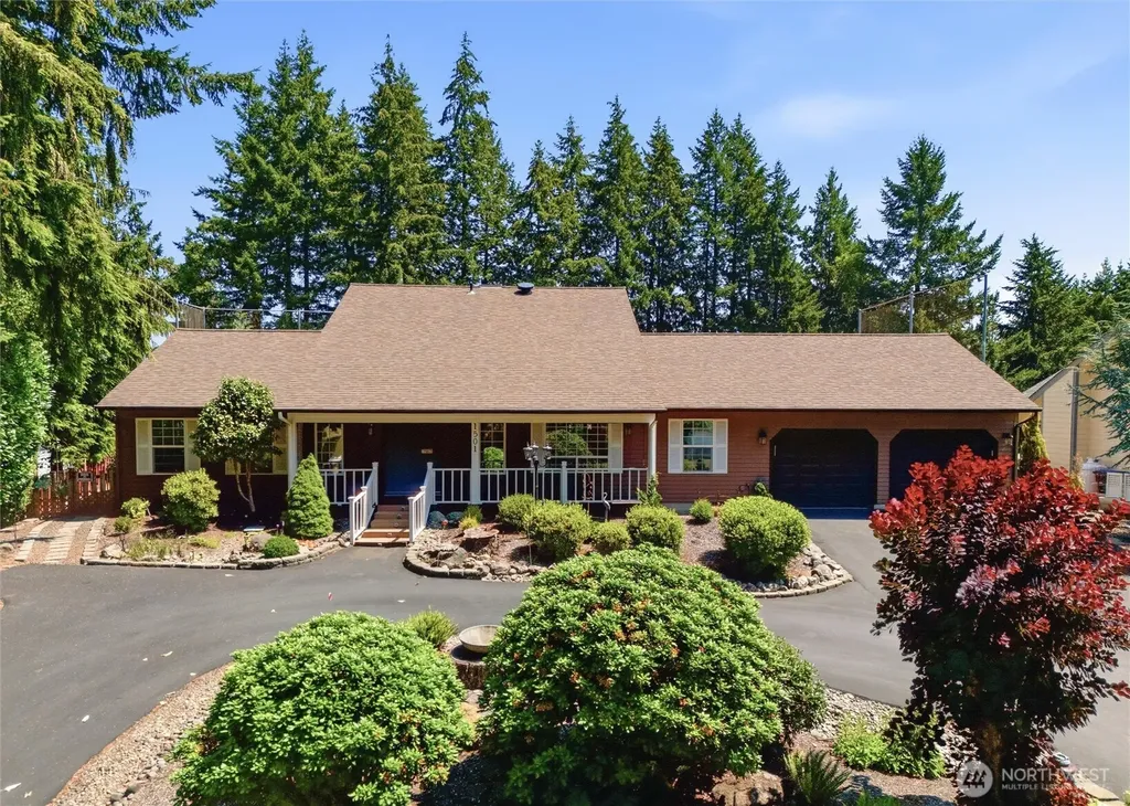 1501 E Old Ranch Road Allyn WA 98524