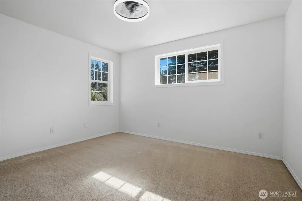 1501 E Old Ranch Road Allyn WA 98524