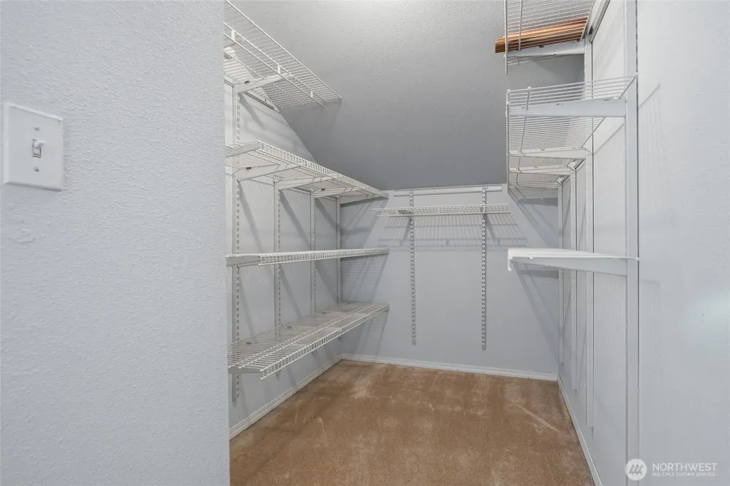 1501 E Old Ranch Road Allyn WA 98524
