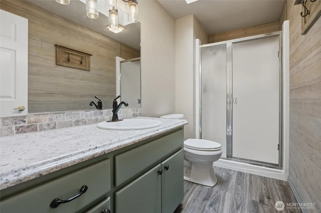 1501 E Old Ranch Road Allyn WA 98524