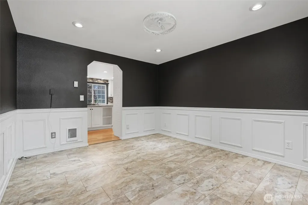 1501 E Old Ranch Road Allyn WA 98524