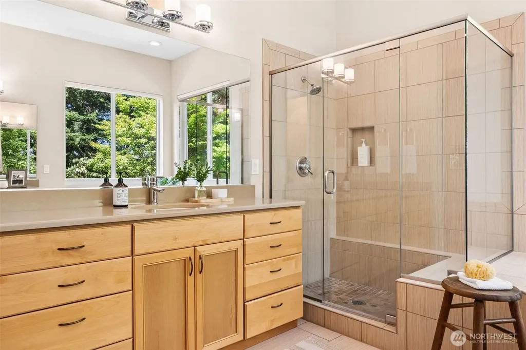 4915 Orcas Street NE Olympia WA 98516