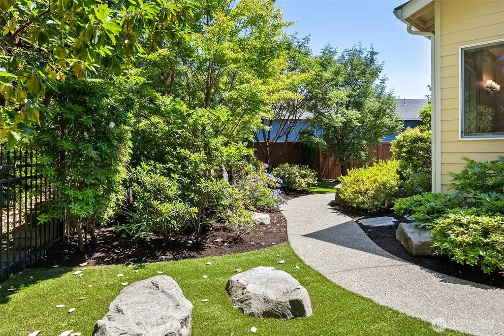 4915 Orcas Street NE Olympia WA 98516