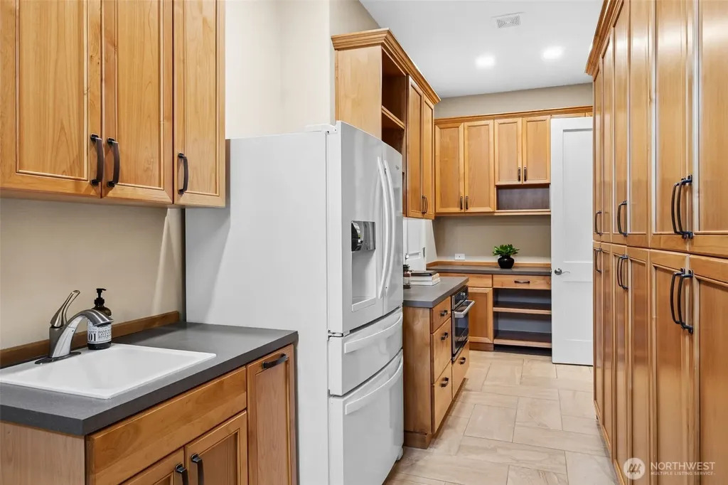 4915 Orcas Street NE Olympia WA 98516