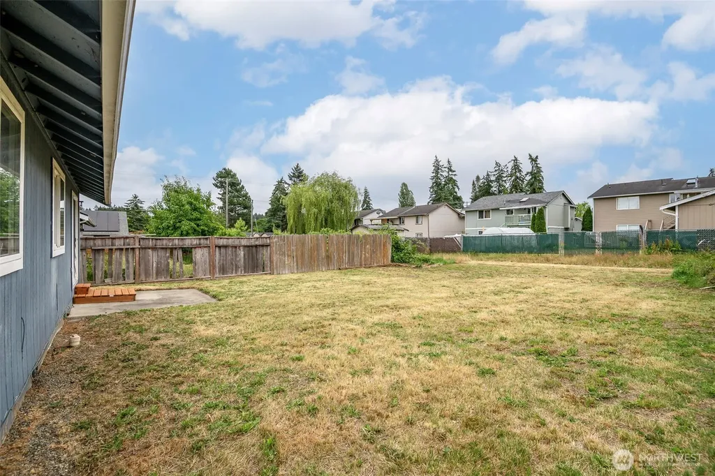 1418 E 59th Street Tacoma WA 98404