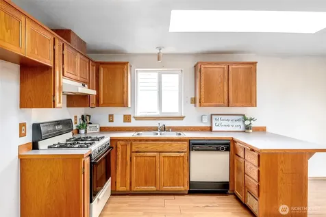 1418 E 59th Street Tacoma WA 98404