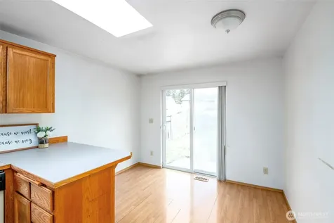 1418 E 59th Street Tacoma WA 98404