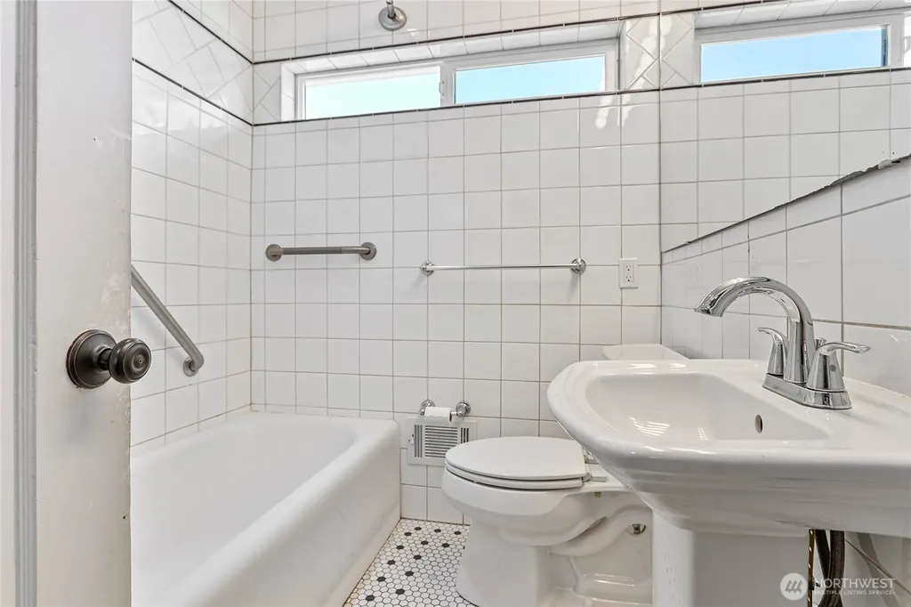 1912 Mill Avenue Bellingham WA 98225