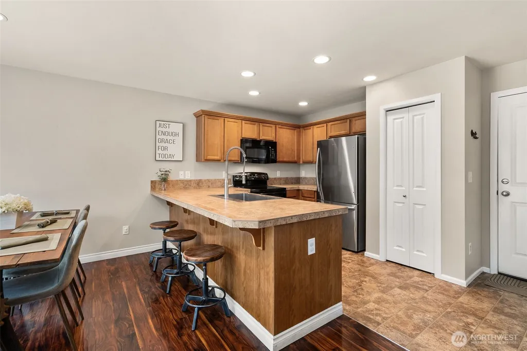 6649 Prism Street SE Lacey WA 98513
