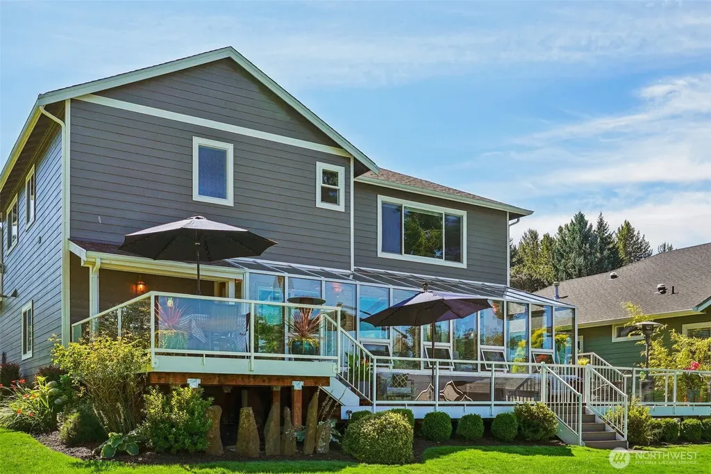 9058 Eagle Point Loop Road SW Lakewood WA 98498