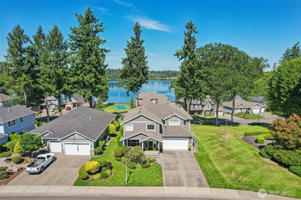 9058 Eagle Point Loop Road SW Lakewood WA 98498