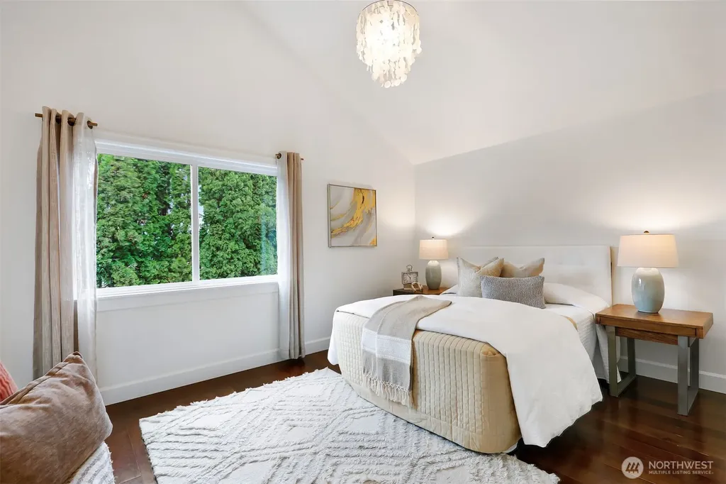 318 NE 59th Street Seattle WA 98105