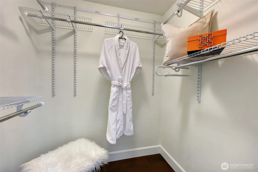 318 NE 59th Street Seattle WA 98105