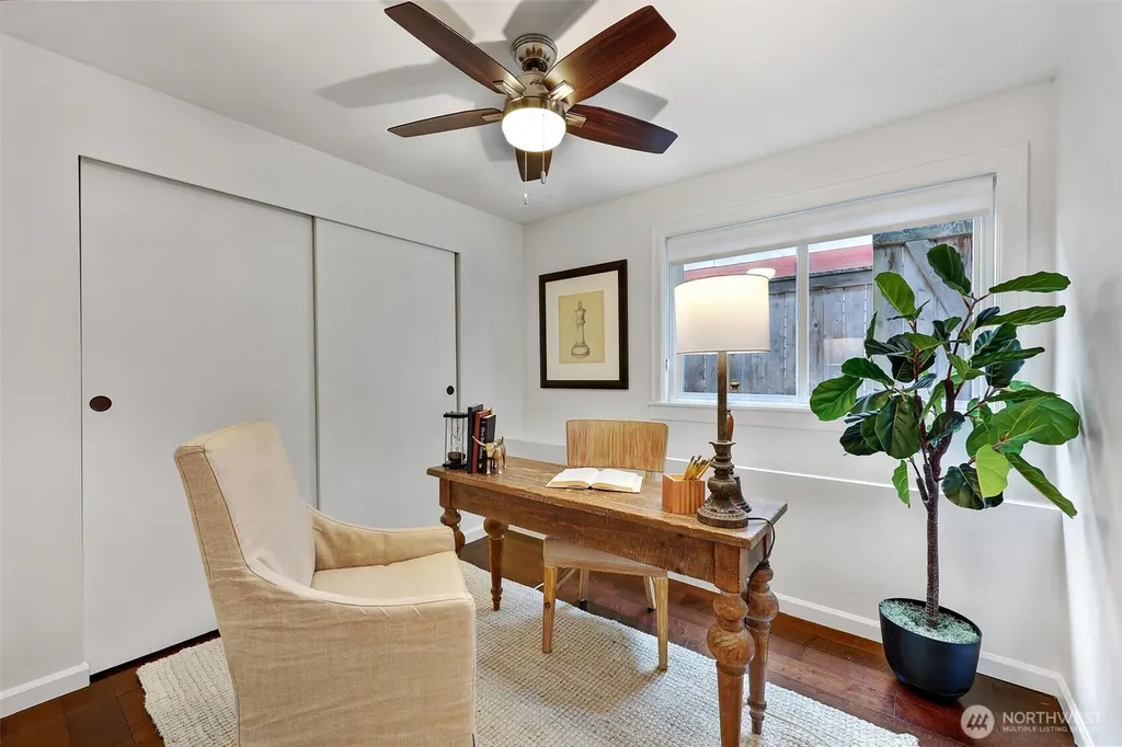 318 NE 59th Street Seattle WA 98105