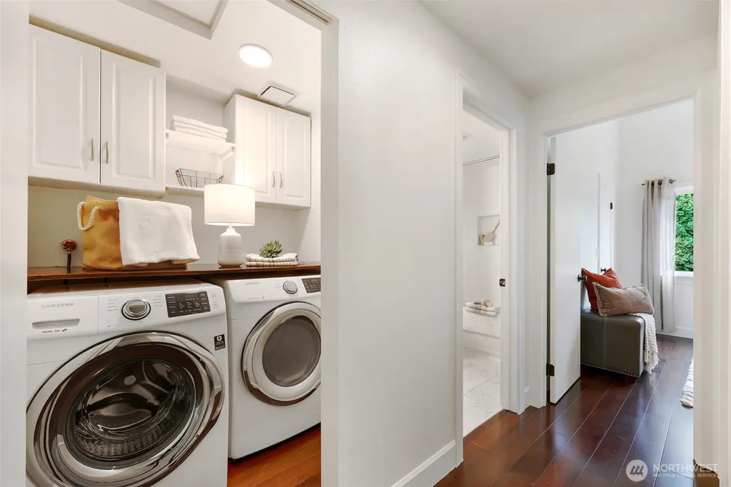 318 NE 59th Street Seattle WA 98105