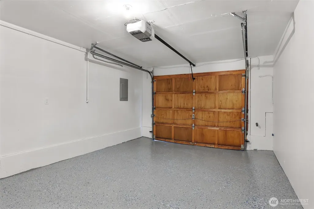 318 NE 59th Street Seattle WA 98105
