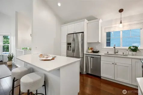 318 NE 59th Street Seattle WA 98105