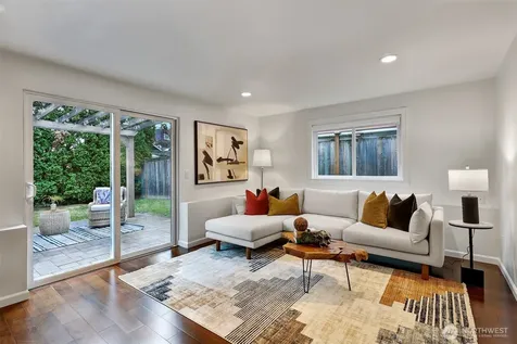 318 NE 59th Street Seattle WA 98105