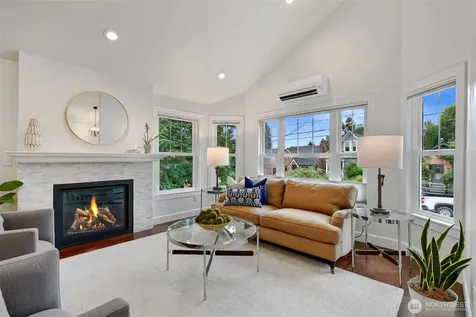 318 NE 59th Street Seattle WA 98105