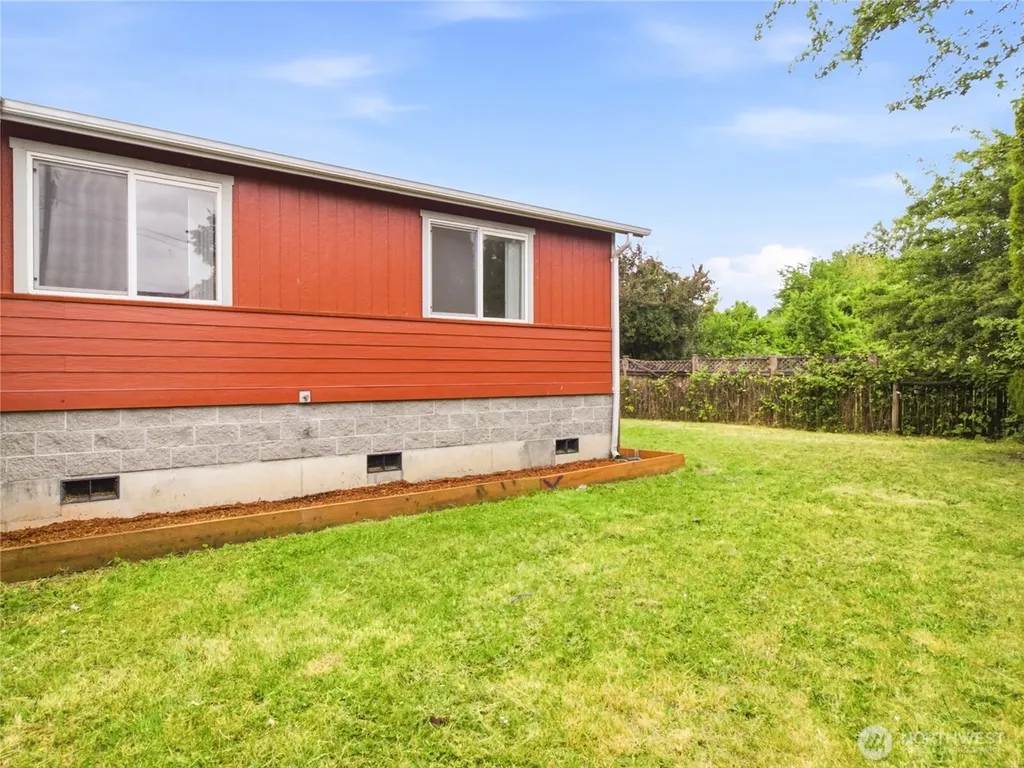 1105 L Street Centralia WA 98531