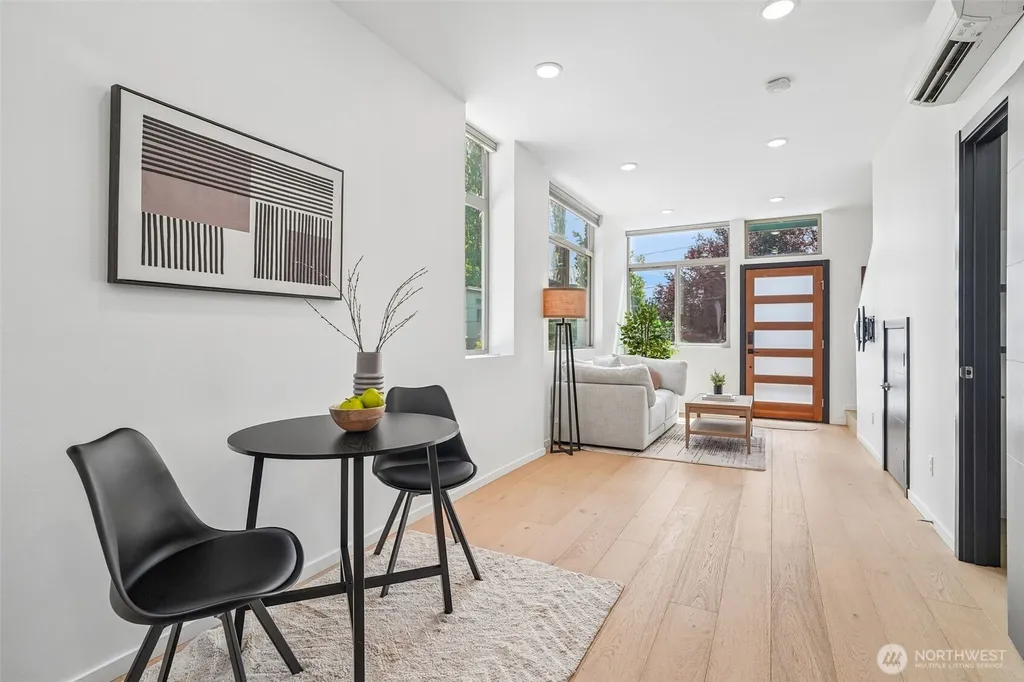 2852 SW Nevada Street Seattle WA 98126
