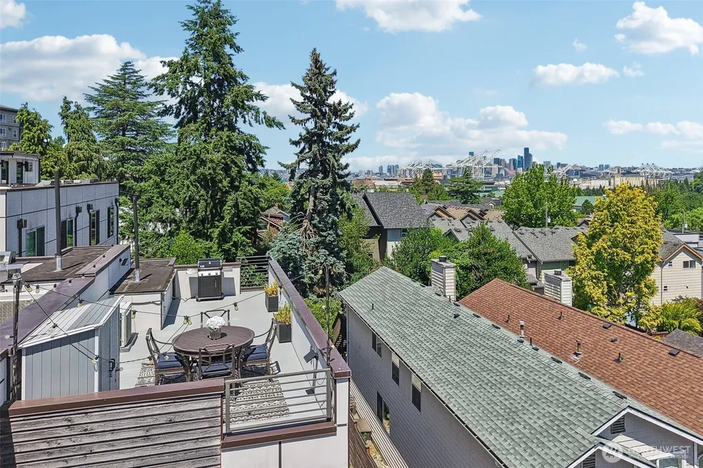 2852 SW Nevada Street Seattle WA 98126