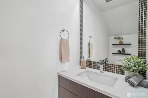 2852 SW Nevada Street Seattle WA 98126