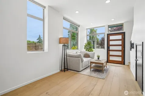 2852 SW Nevada Street Seattle WA 98126