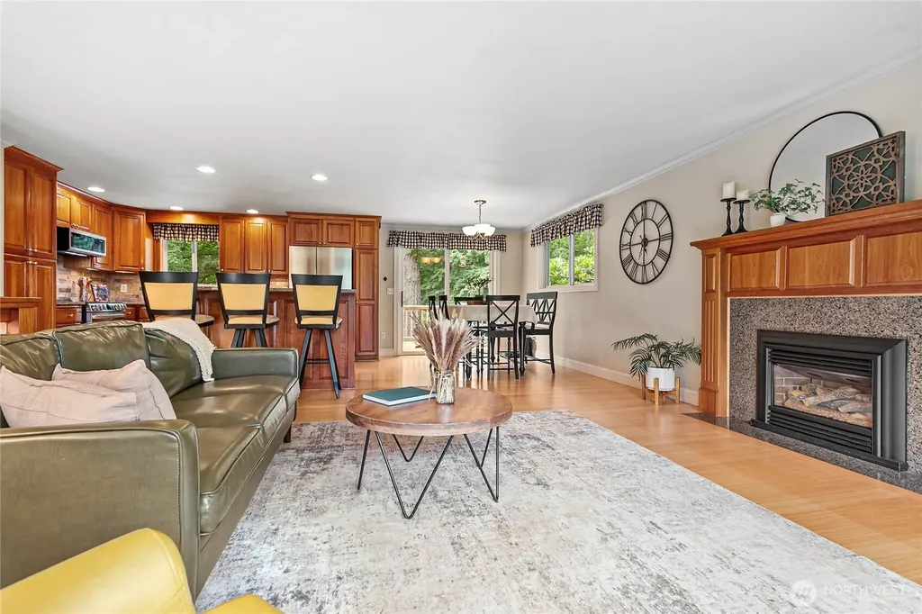 6650 Kings Lane Bellingham WA 98226