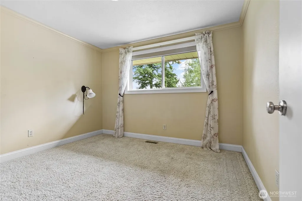 6650 Kings Lane Bellingham WA 98226