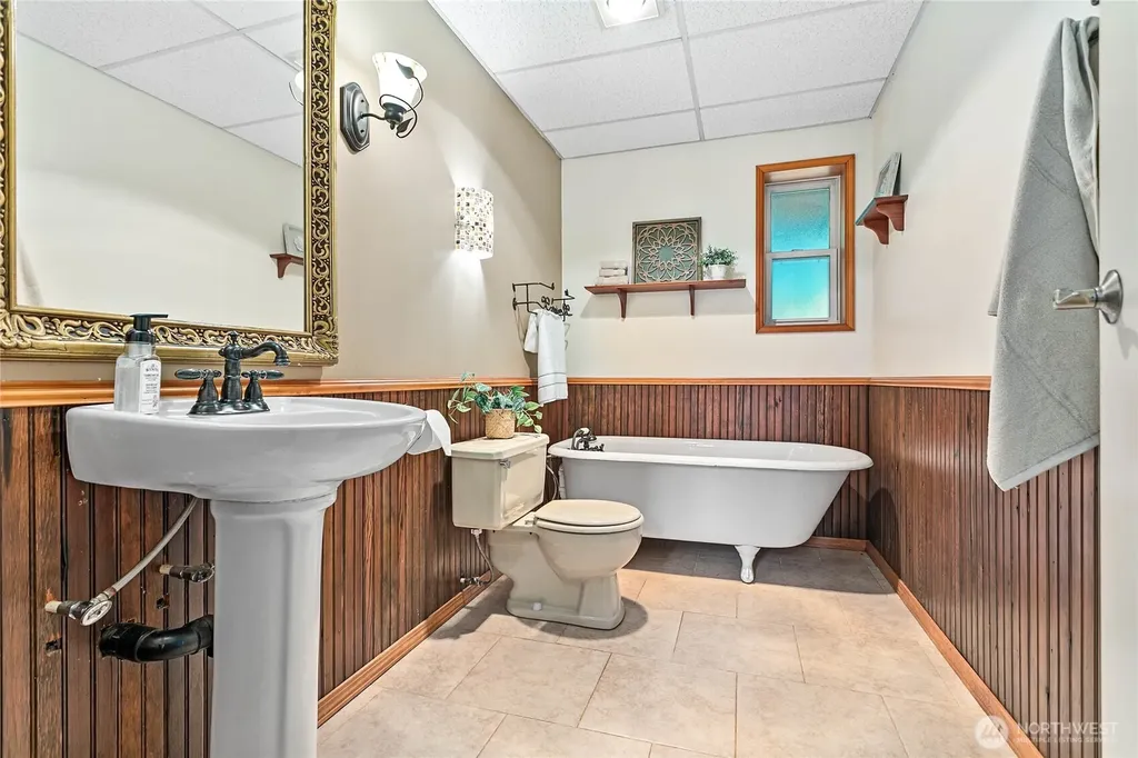 6650 Kings Lane Bellingham WA 98226