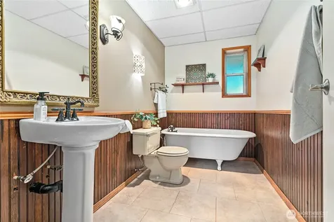 6650 Kings Lane Bellingham WA 98226
