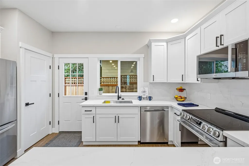 212 Carolina Street Bellingham WA 98225