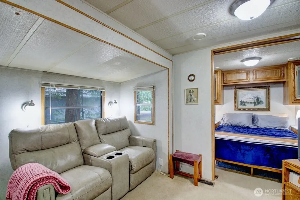 22 Wilderness Way Deming WA 98244