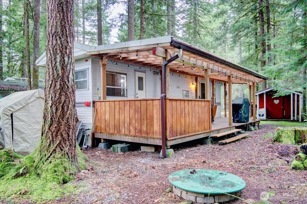22 Wilderness Way Deming WA 98244