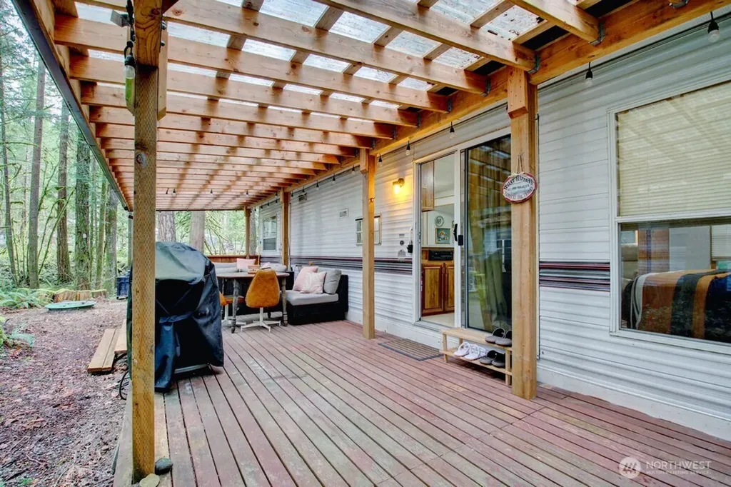 22 Wilderness Way Deming WA 98244