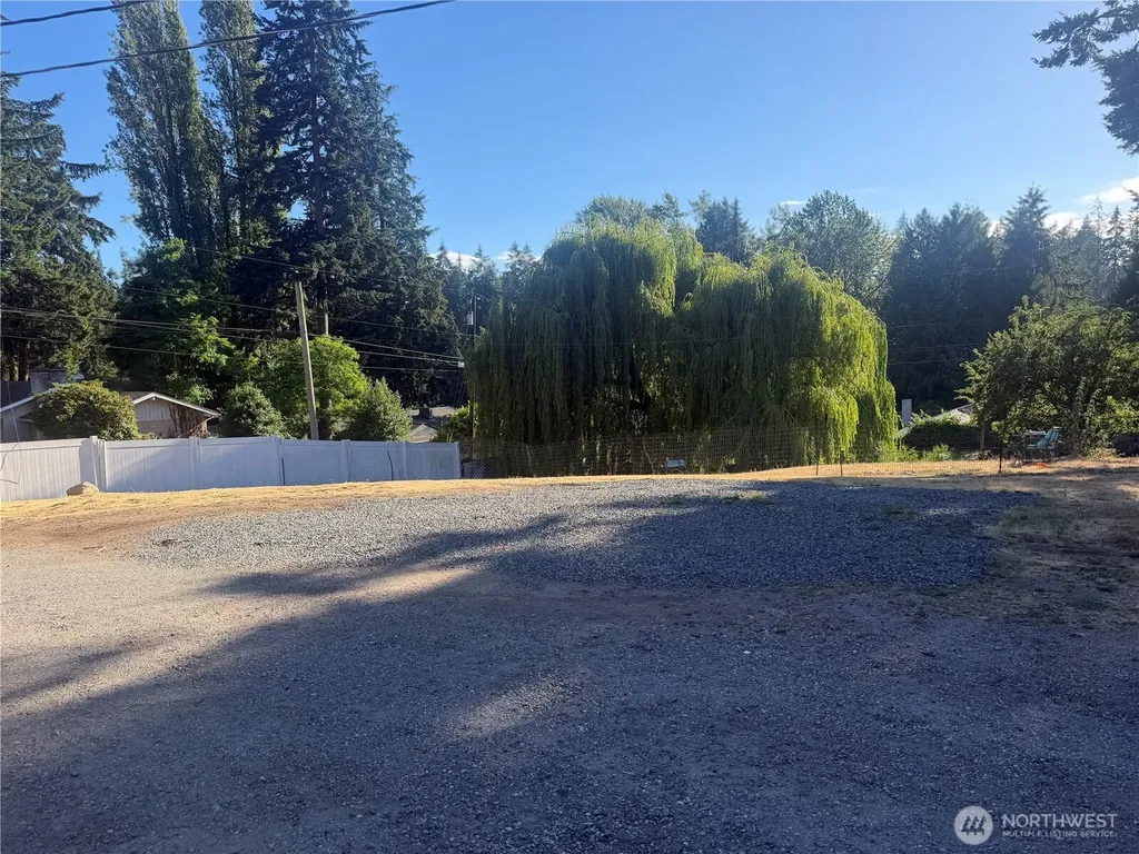 8729 236th Street SW Edmonds WA 98026
