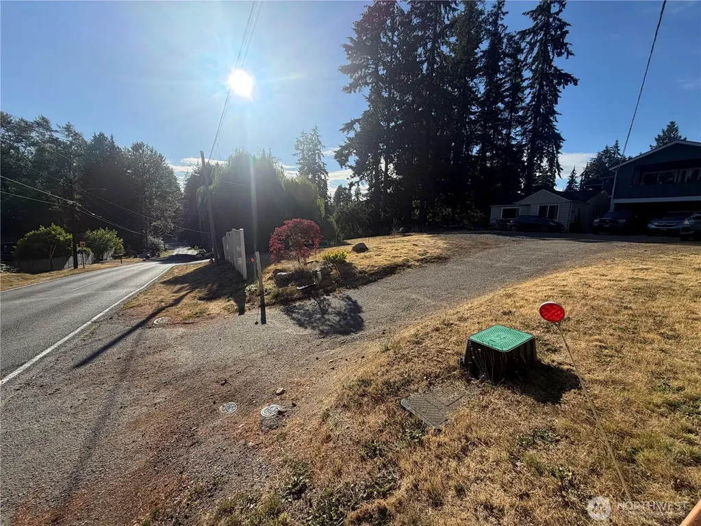 8729 236th Street SW Edmonds WA 98026