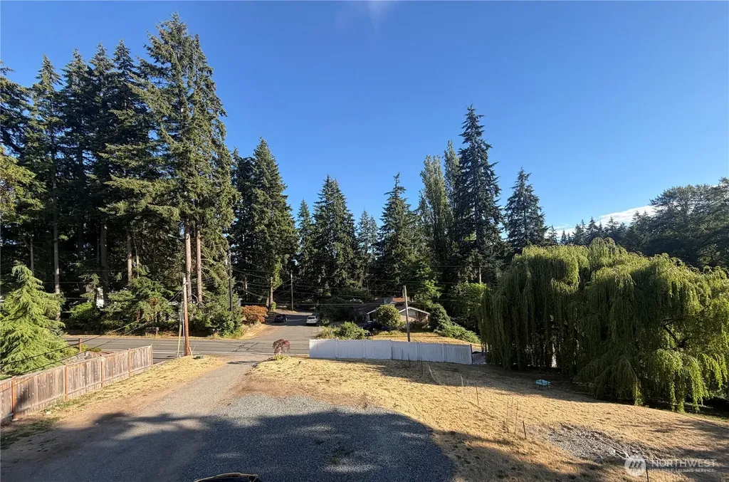 8729 236th Street SW Edmonds WA 98026